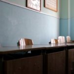 Между «вахтой» и «жизнью»: приезжий учитель в ямальском городе